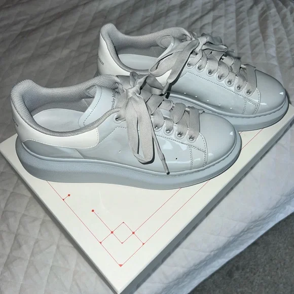Alexander McQueen silver metallic sneakers - Picture 7 of 10